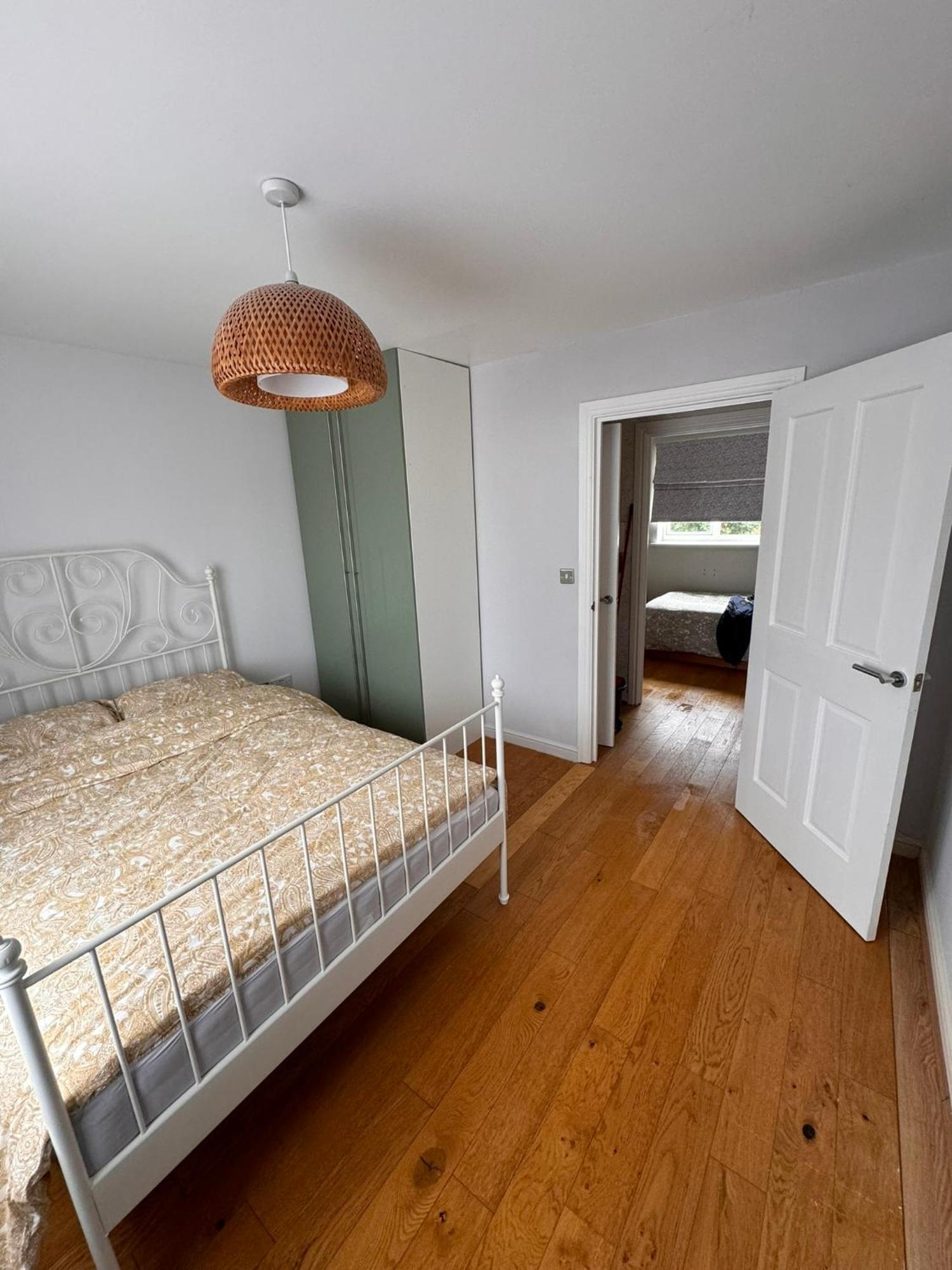 2-Bedroom Flat Walking Distance To Excel London - Perfect Location! Exterior photo